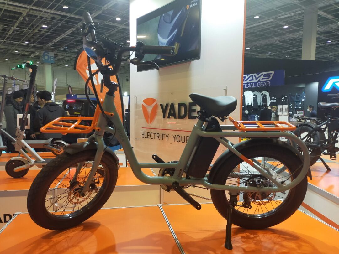 YADEA特定小型原動機付自転車